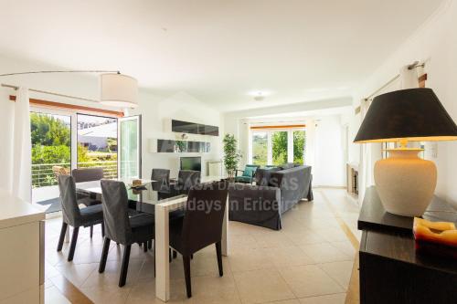 Blue Beach by ACasaDasCasas in ฟอนเต บัว ดา บรินโกซา