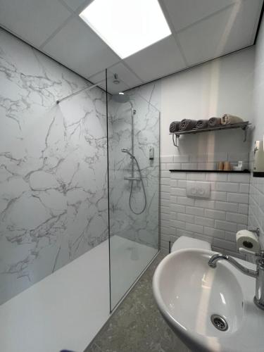 Hotel De Venne – Genk, AL
