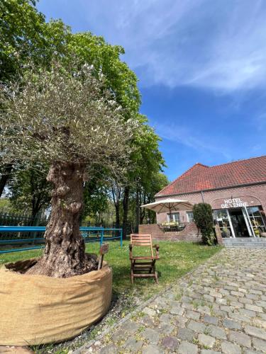 . Hotel De Venne