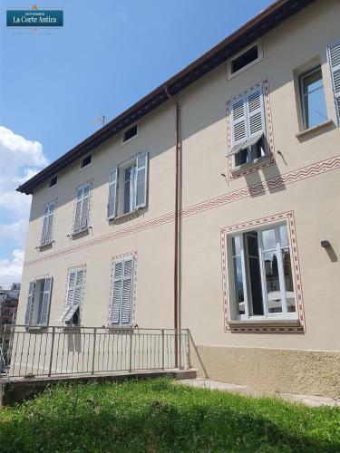 B&B La Corte Antica - Luino Lago Maggiore - Accommodation - Luino
