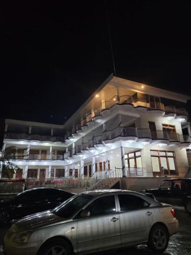 Galaxy Hotel Kalam in Drosh