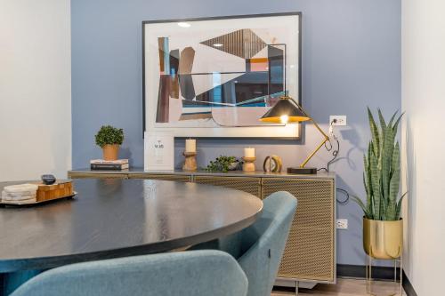 Brand New 2BR Chicago City Escape in Logan Square