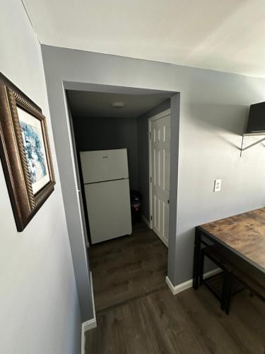 Atlantic Breeze Motel & Apartments – Ocean City, MD