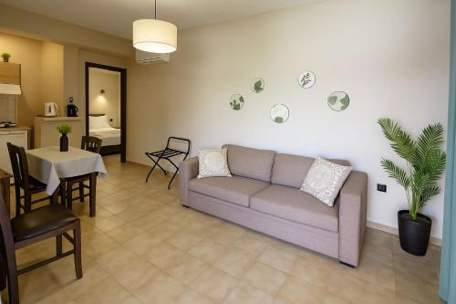 Nicolas Beach - image 5