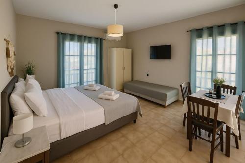Nicolas Beach - image 10