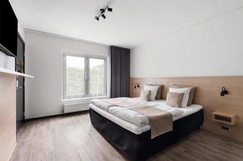 Best Western Plus Hotel Odense Room Type - Family Room with One Queen Bed and Two Single Beds