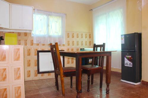 Harmony house apartments in Western