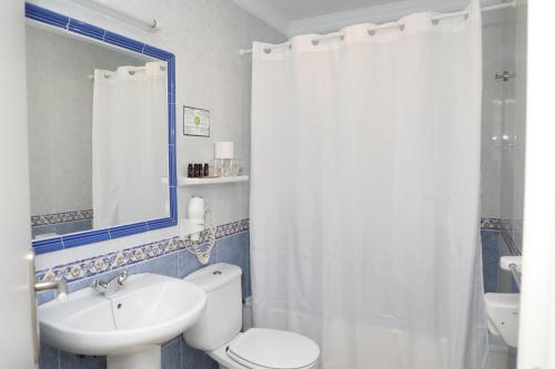 Triple Room image 5