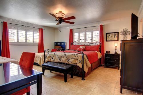 Guadalupe River Nut House WW i203 - image 7