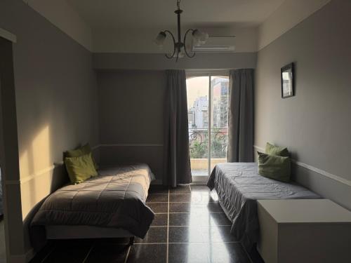 5 twin beds