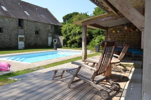 Longère bretonne, mer 15 minutes, piscine ou SPA