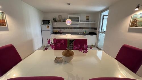Lilikoi Apartment - image 14