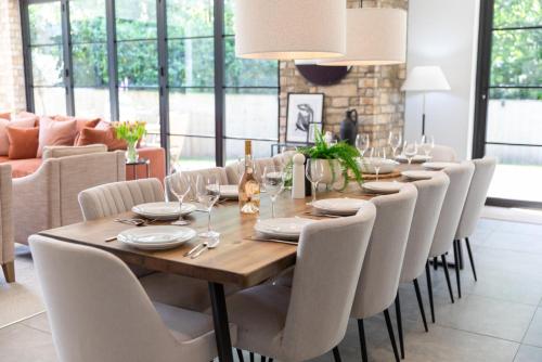 Facilities, Verdant Rise - Contemporary Country Retreat in Hurstpierpoint and Sayers Common
