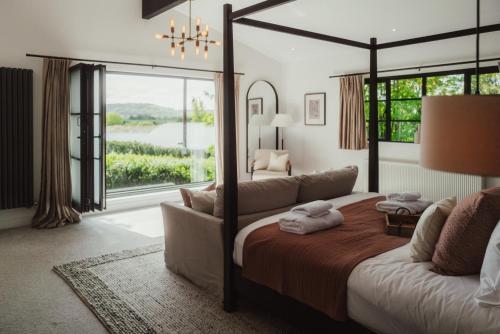 Verdant Rise - Contemporary Country Retreat in Hurstpierpoint and Sayers Common