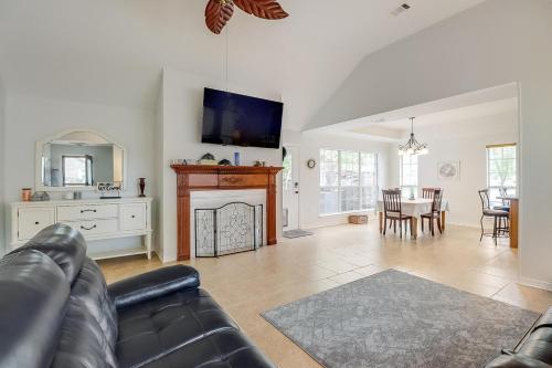 Long Beach Maple House in Long Beach (MS)