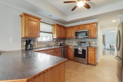 Long Beach Maple House in Long Beach (MS)