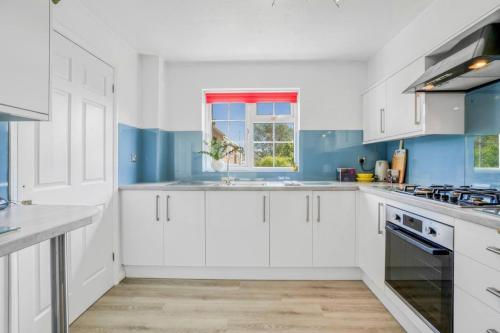 Dragonfly Nook perfect for families and business travelers in Isebrook