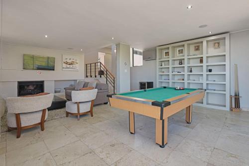 Serviced Villa Backup Power Mountain Sea views - image 4