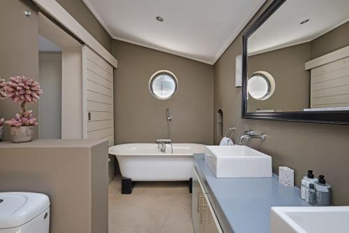 Serviced Villa Backup Power Mountain Sea views - image 12