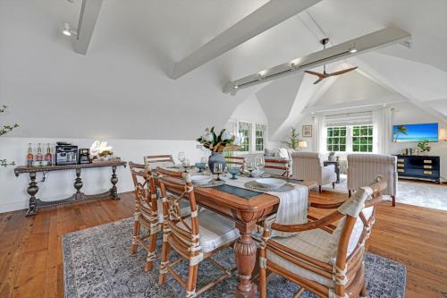 The Boat House- Water Views, Sunsets, soaker jacuzzi in Marietta (PA)