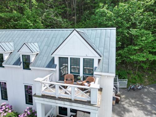 The Boat House- Water Views, Sunsets, soaker jacuzzi in Marietta (PA)
