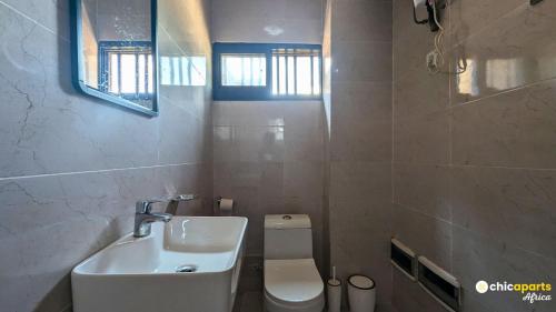 One-Bedroom Apartment image 7