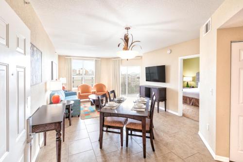 Deluxe King One Bedroom Suite, Kitchenette