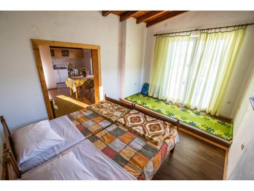  Apartments Ante in Starigrad-Paklenica