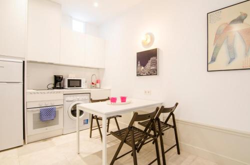 Valverde Apartment, Madrid (fotografie 9)