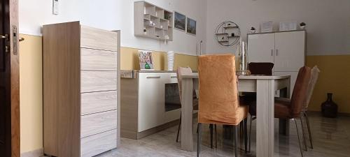 Casa vacanze (Totò e Pompilia) (Casa vacanze (Toto e Pompilia)) in 坎皮薩薩倫蒂納森