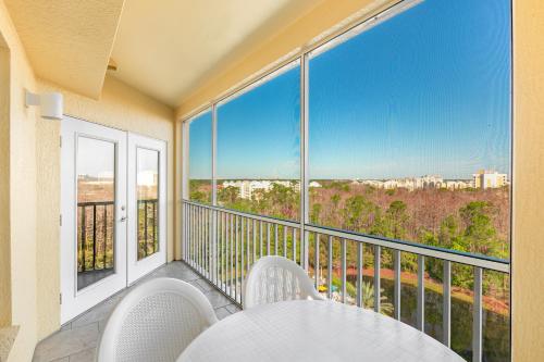 One Bedroom Suite, Fireworks View, Kitchen