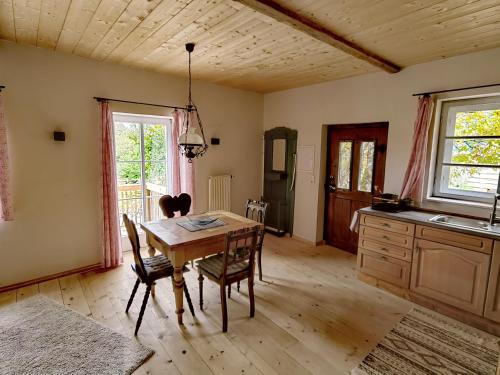 Nusseckerl Eberloh in Halfing