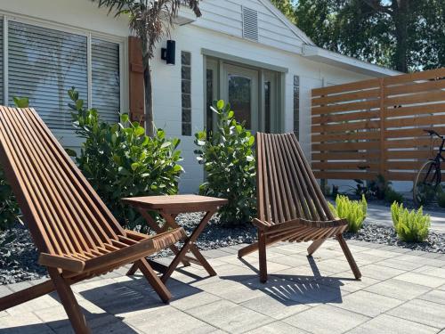 3BR Oasis DT ORL, Full Kitchen & Fenced Yard! in Orlando West