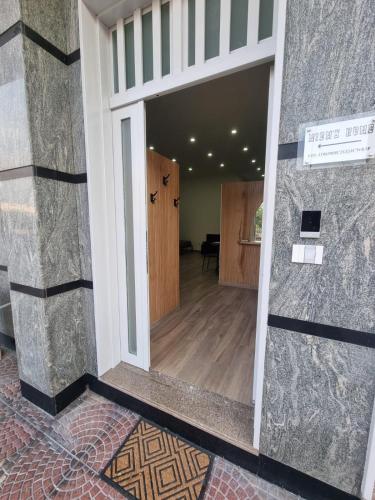 Вхід, miem's home in Сан-Джузеппе-Везув'яно 
