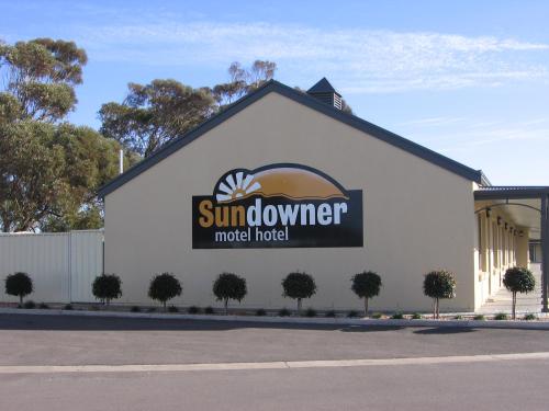 . Sundowner Motel Hotel