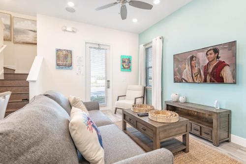 Excisite Cottage with Hotel Amenities Near Disney at Margaritaville 2954SR - image 29
