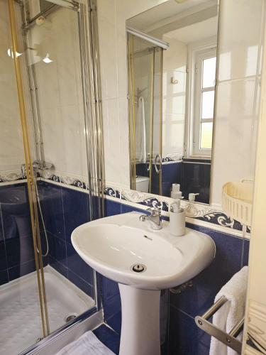 Alcamim Guesthouse - image 13