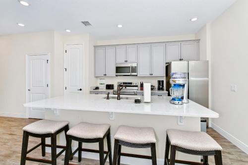 Cozy Villa near Disney with Margaritaville Resort  Island H20 Waterpark Access - 2976OR - image 12