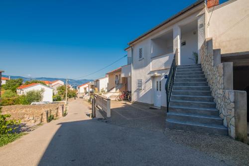Viesnīcas āriene, MaRe 1 in Vrbnik