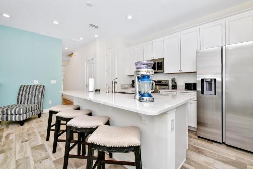 Relaxed Villa near Disney with Margaritaville Resort  Island H20 Waterpark Access - 3169CS - image 13