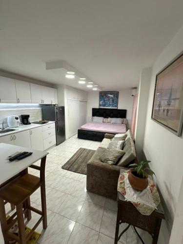 Estudio independiente, full equipo en excelente zona de Caracas in 聖奧古斯丁北