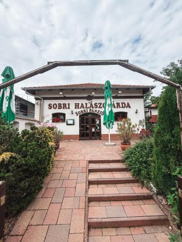 Sobri Halászcsárda és Panzió