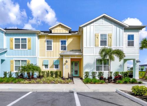 Flip Flops & Fairytales Waterfront With Margaritaville Resort & Island H2O & Island H2O Access - 3021Cs