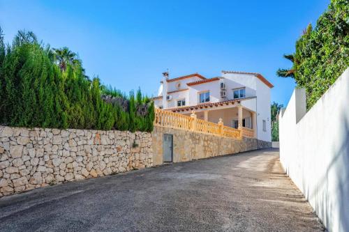 Five-Bedroom Villa image 3