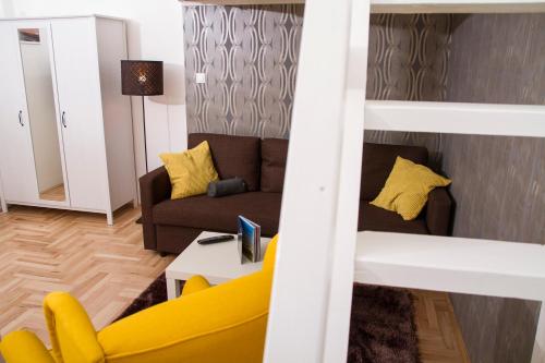 Apartment image 10