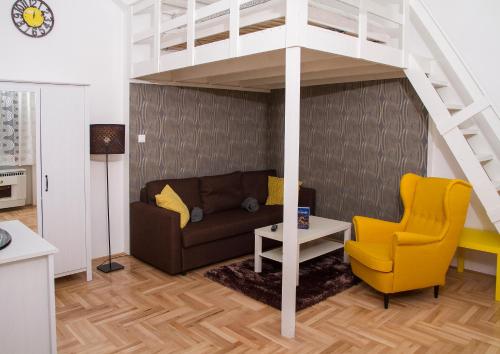 Lovag Apartman - image 2