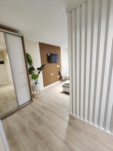 Ne Tirane Apartament, Tirana