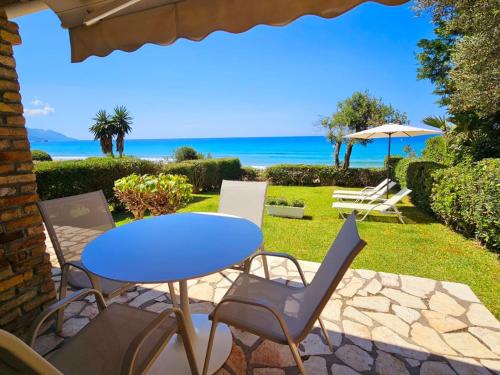Glyfada Beachfront House Ab3g - main image
