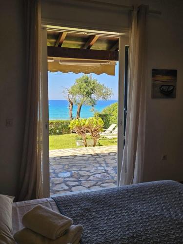 Glyfada Beachfront House Ab3g - image 7