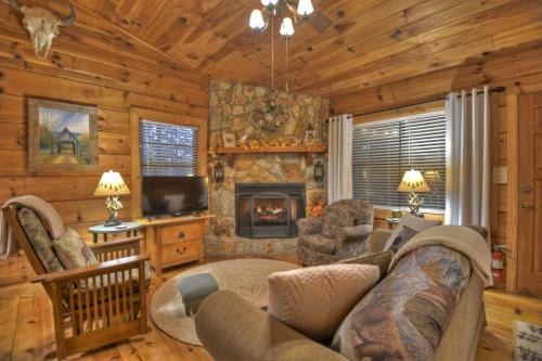 Hygge Haus Rustic charm cozy beds and a serene location in Ellijay, USA
